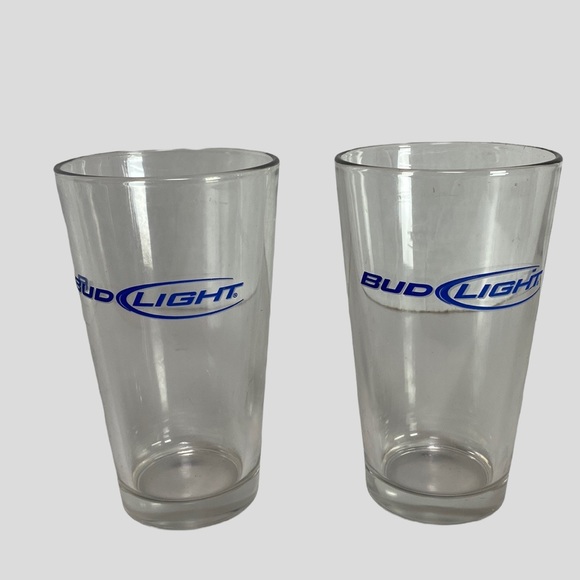 2 Bud Light 16 0z Glass Tumblers Blue (Budweiser) - Picture 1 of 4